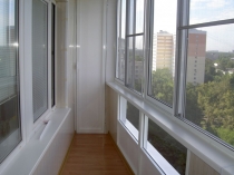 razdvizhnyie-okna-na-balkon